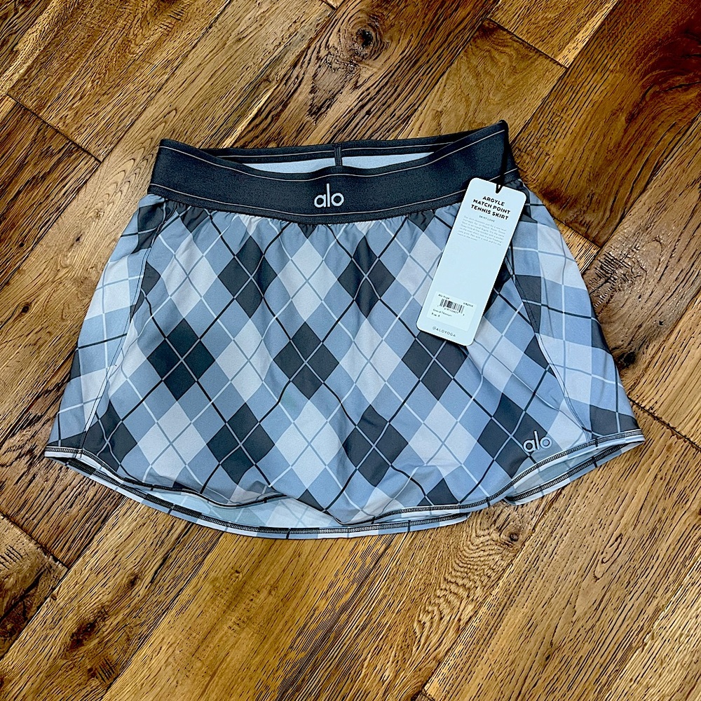 ALO NWT Argyle Match Point Tennis Skirt -Small. color: Gravel/Titanium $45